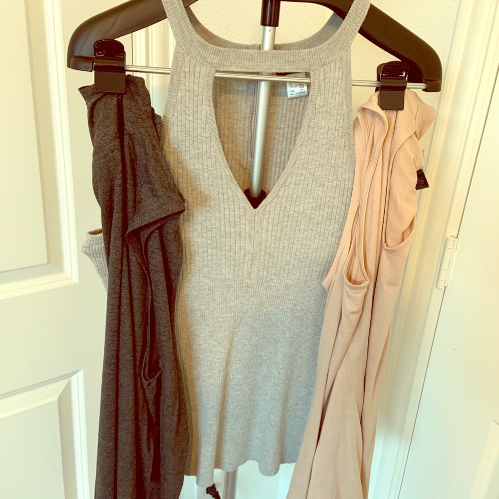 Spring/Summer Choker V-necks